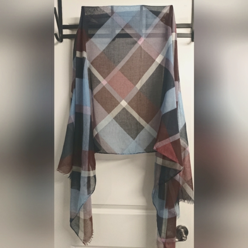 Scarf - Picture 4 of 6